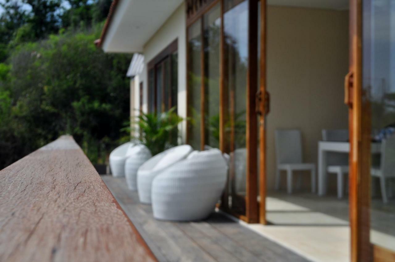 Villa Atas Pelangi Kuta  エクステリア 写真